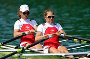 Das Innerschweizer Boot Olivia Wyss/Eliane Waser auf dem Rotsee 2011. (Bild: Manuela Jans/Neue LZ)