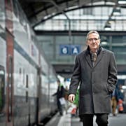 Für Regierungspräsident Robert Küng (57) muss der Bahnhof Luzern (Bild) um den Tiefbahnhof erweitert werden. (Bild Pius Amrein)