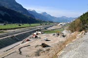 In diesem Gebiet in Erstfeld möchten die Urner Schützen eine regionale Schiessanlage bauen. (Bild: Anian Heierli / Neue UZ)