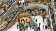 Ab heute Alltag: In der Mall of Switzerland kehrt Leben ein. (Bild: Jonas von Flüe (Ebikon, 8. November 2017))