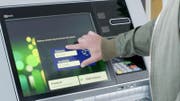 Eine Funktion bei den Bankomaten der neuen Generation ist der Geldbezug ohne Karte. (Bild: PD)