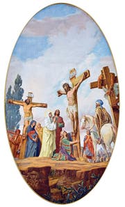 Zur Rechten Jesu hängt der gute Schächer Dismas am Kreuz. Der reulose Schächer Gestas hingegen rückt aus der Szene. Deckenfresko von Josef Heimgartner in der Pfarrkiche St. Nikolaus in Lauerz. (Bild: Andreas Fässler (Lauerz, 22. März 2018))