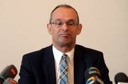 Polizeikommandant Beat Hensler gibt sein Amt ab. (Bild: Keystone)
