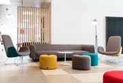 Die Lobby des Hotels zieren nun moderne Möbel. (Bild: PD)