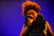 Die US-amerikanische Sängerin Macy Gray am Blue Balls Festival im Jahr 2011. (Bild: Maria Schmid (Luzern, 22. Juli 2011))