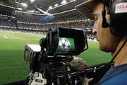 «Strategie einer kurzfristigen Einnahmenmaximierung»: Die Uefa Champions League verschwindet in der Schweiz aus dem öffentlich-rechtlichen Fernsehen. (Bild: Adrian Dennis/AFP (Cardiff, 3. Juni 2017))