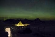 Irgendwo in Alaska: Ein Zelt mit vier Obwaldnern drin. (Bild: Jonas Blum)