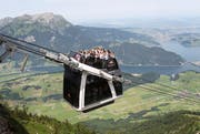 Die Cabrio-Bahn aufs Stanserhorn. (Bild: Manuela Jans/Neue LZ)