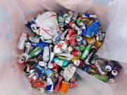 321 Aludosen kamen bei der Aufräumaktion insgesamt zusammen. (Bild: Schulhaus Utenberg)