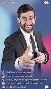 Moderator Scott Rogowsky stellt den Spielern 12 Fragen. (Bild: PD)