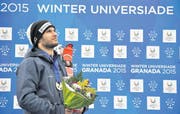 Der erfolgreichste Schweizer Universiade-Teilnehmer aller Zeiten: Sandro Boner bei der «Medal Ceremony» vergangenen Winter in Granada. (Bild Regula Schweizer)