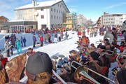 Guugenkonzert mitten im Schneeparadies Stoos. (Bilder Iwan Steiner)