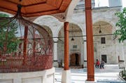 Die wiedererrichtete Ferhadija-Moschee in Banja Luka. (Bild: Rudolf Gruber)