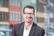 Zuger Stadtrat Urs Raschle: «Unser Schalter ist noch immer zu wenig vom Warteraum abgegrenzt.»