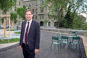 Thomas Egger vor dem Bundeshau: Als Lobbyist kennt er sich in Bern aus. (Bild: Urs Lindt/Freshfocus (13. Juni 2017))