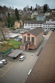 Auf dem EWL-Areal ist bis 2025 eine neue Überbauung geplant. Nur das Rote Haus (Bild) bleibt stehen. (Bild: Dominik Wunderli (Luzern, 31. März 2015))