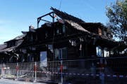 Der Schaden an der Langrütistrasse beläuft sich laut ersten Schätzungen auf eine Million Franken. (Bild: Werner Schelbert (Zug, 9. Januar 2017))