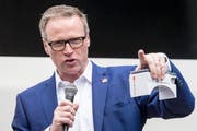Andreas Meyer, CEO der SBB, spricht am Samstag am Publikumsanlass zur Eröffnung des Gotthard-Basistunnels unter anderem über die Zukunft der Mobilität. (Bild: Keystone / Alexandra Wey)