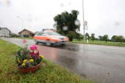 Eingangs Hohenrain passierte es: ein 24-Jähriger erlitt nach einem Streit tödliche Verletzungen. (Bild: Roger Zbinden)