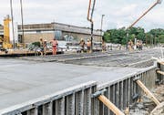 Streckenunterbruch in Rastatt: Die Bauarbeiten dauern wohl noch bis Anfang Oktober. (Bild: Benedikt Spether/DPA (Rastatt, 7. September 2017))