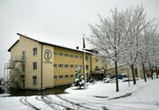 Ende April gehen die Lichter aus: Das provisorische Zentrum Chlotisberg in Gelfingen. (Bild Chris Iseli/Neue LZ)