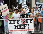 Noch 2011 provozierte die Eröffnung eines Playboy-Clubs in London eine Frauen-Demonstration. (Bild: Getty)