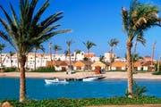 Strand, Palmen und das Meer: El Gouna ist ein Paradies für Sonnenhungrige. Aber nicht nur. Bis zu 25'000 Menschen leben in der Oase und bald sollen es mehr sein. (Bild: Getty)
