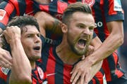 Der Surseer Haris Seferovic erzielt in der Vorrunde für Eintracht Frankfurt 7 Tore und bereitet 5 weitere vor. (Bild: Keystone)