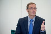 Roland Brunner, Leiter der Finanzverwaltung Luzern, muss auch im nächsten Jahr sparen. (Bild: Boris Bürgisser / Neue LZ)