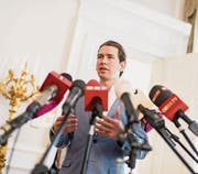Lässt seine Konkurrenz alt aussehen: Sebastian Kurz. (Bild: Michael Gruber/Keystone (Wien, 14. Juli 2017))