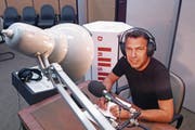 Kurt Zurfluh 1999 als Radiojournalist. (Bild: Archiv LZ)