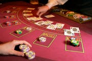 Black Jack im Grand Casino Luzern. Bald soll man das Glücksspiel im Casino auch online spielen können. (Symbolbild Esther Michel/Neue LZ)
