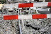 Die Bauarbeiten führen zu Verkehrsbehinderungen. (Bild: Archiv / Neue LZ)