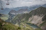 Der alte 2er-Sessellift Eisee-Rothorn kann rückgebaut werden. (Bild: Pius Amrein (3. August 2017))