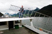 Das Motorschiff Pilatus liegt seit Anfang September an einem Landungssteg im Industriegebiet Rotzloch bei Stansstad. (Symbolbild / Neue LZ)