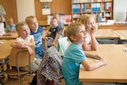 Vor einem knappen Jahr starteten diese Kinder aus dem Eigenthal ihre Schulkarriere. (Bild: Corinne Glanzmann (Eigenthal, 22. August 2016))