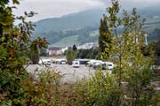 Zurzeit ist das Areal ein Durchgangsplatz für Fahrende. Bis 2020 entsteht hier eine Grossüberbauung.Bild: Pius Amrein (Kriens, 13. Oktober 2016)