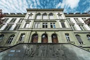 Bildungshaus mit ungewisser Zukunft: die Kantonsschule Musegg in der Stadt Luzern. (Bild: Roger Grütter (29. September 2017))