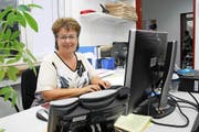 Blanca Imboden im Redaktionssekretariat der «Neuen Schwyzer Zeitung». (Bild Irene Infanger)