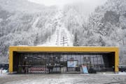 Die Talstation im Schlattli. (Bild: Urs Flüeler / Keystone (Schwyz, 16. Dezember 2017))