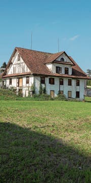 Die baufällige Kreuztrotte in Meggen soll umfassend saniert werden. (Bild: Dominik Wunderli (Meggen, 25. September 2017))