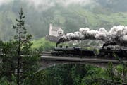 Noch verkehrt diese Dampfbahn nicht auf einer Strecke mit Unesco-Weltkulturerbe-Siegel. (Archivbild Sven Aregger/Neue UZ)