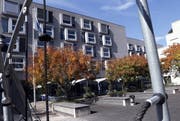 Das Alterszentrum Neustadt in Zug. (Bild: Werner Schelbert (Zug, 2. Oktober 2015))