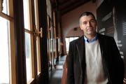 Mondobiotech-CEO Fabio Cavalli im November 2008 in den Klosterräumlichkeiten in Stans. (Archivbild Corinne Glanzmann/Neue NZ)