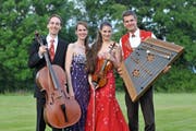 Das Trio Fontane wird zusammen mit Nicolas Senn (rechts) am Klassik-Osterfestival in Andermatt auftreten. (Bild: Nicolas Senn / eastdesign.ch)
