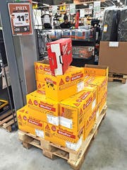 Sika-Produkte gibts bereits heute in Saint-Gobain-Baumärkten. (Bild: Ernst Meier)