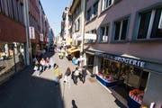 Die Hertensteinstrasse in Luzern: Beliebte Einkaufsmeile. (Symbolbild LZ)