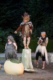 Die Vogelkostüme gehören zu den vielen Highlights der Freilichtspiele. (Bild: Nadia Schärli (13. Juni 2017))