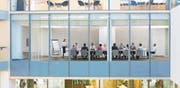 Frauen sind in den Chefetagen von Schweizer Unternehmen oft in der Unterzahl. (Bild: Getty)