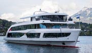 MS Diamant im Luzerner Seebecken. (Bild: Roger Grütter (Luzern, 4. Mai 2017))